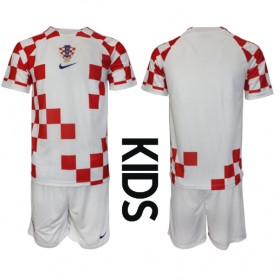 Kroatien Hemmakläder Barn VM 2022 Kortärmad (+ Korta byxor)